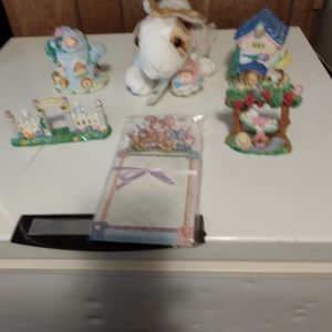 NEW!!! EASTER ASSORTED (4) PORCELAIN DECORATIVES, STUFFED ANIMAL AND NOTE PAD.